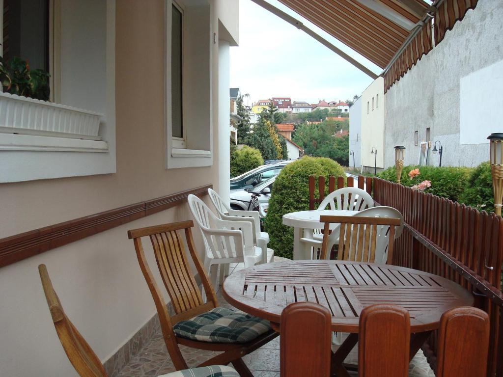 Vincze Vendeghaz Apartment Eger Ngoại thất bức ảnh