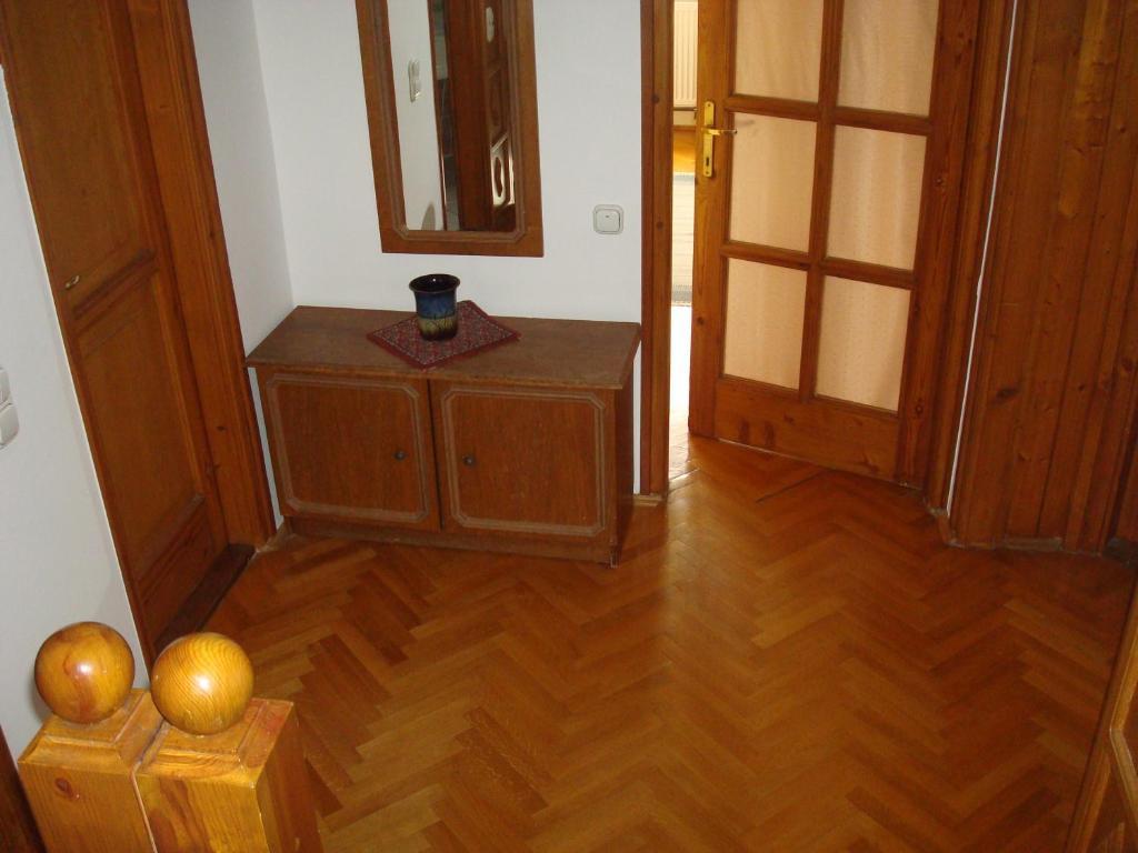 Vincze Vendeghaz Apartment Eger Phòng bức ảnh