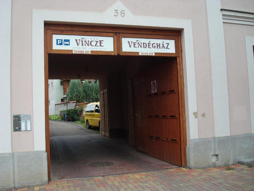 Vincze Vendeghaz Apartment Eger Ngoại thất bức ảnh